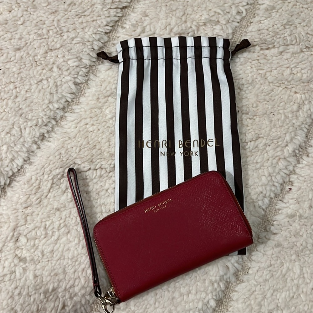 Red Henri Bendel zip wallet with wristlet